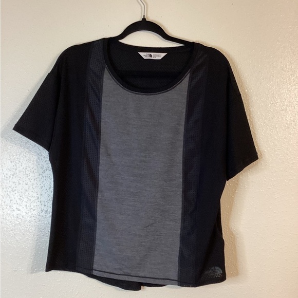 The North Face Workout Top Loose Size Medium - Picture 1 of 8